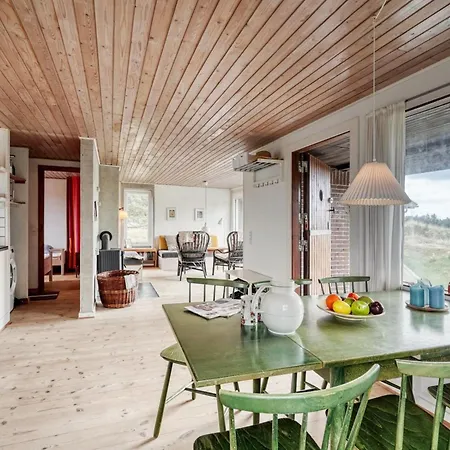 Thorgisl - 1-4km From The Sea By Interhome *