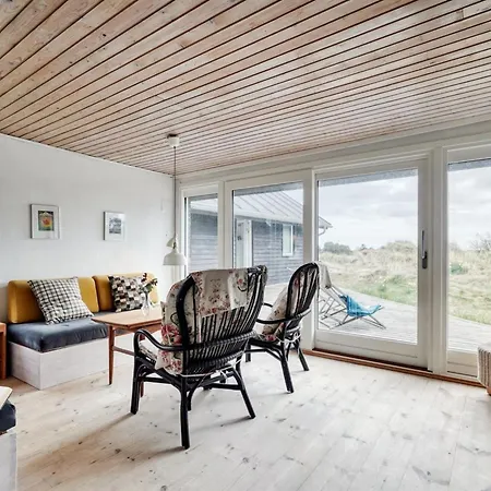 Thorgisl - 1-4km From The Sea By Interhome *